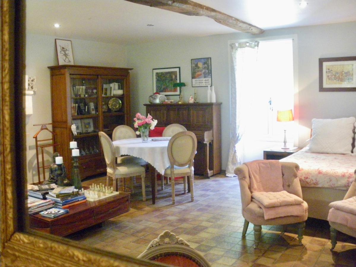 Bed and Breakfast La Metairie Du Pont Sainte-Hermine Екстер'єр фото